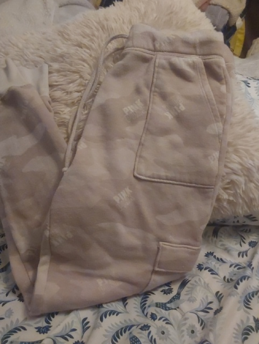 PINK Victoria's Secret Beige Camo Cargo Joggers